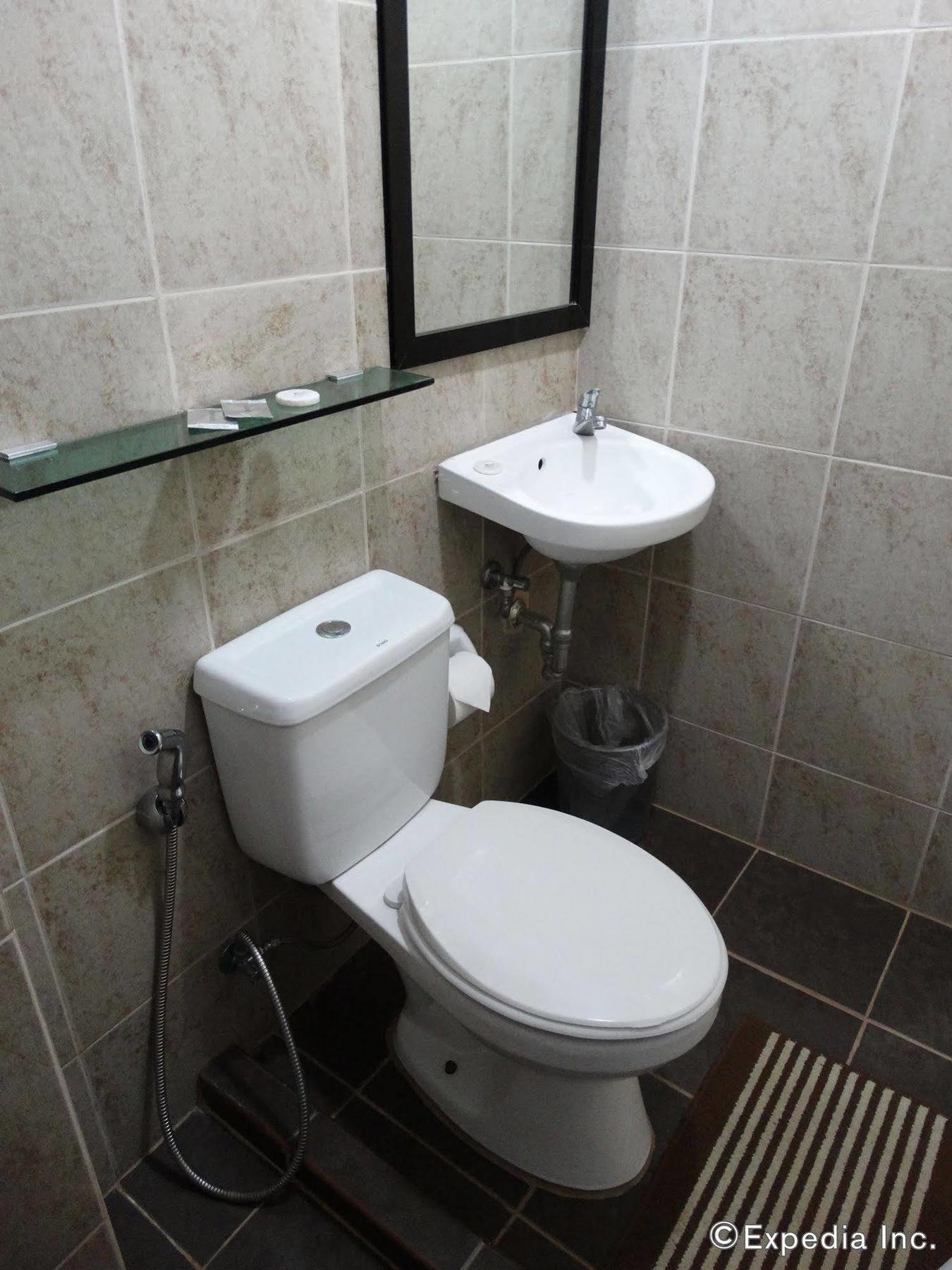 Reddoorz Plus Near Rizal Junction Puerto Princesa Εξωτερικό φωτογραφία