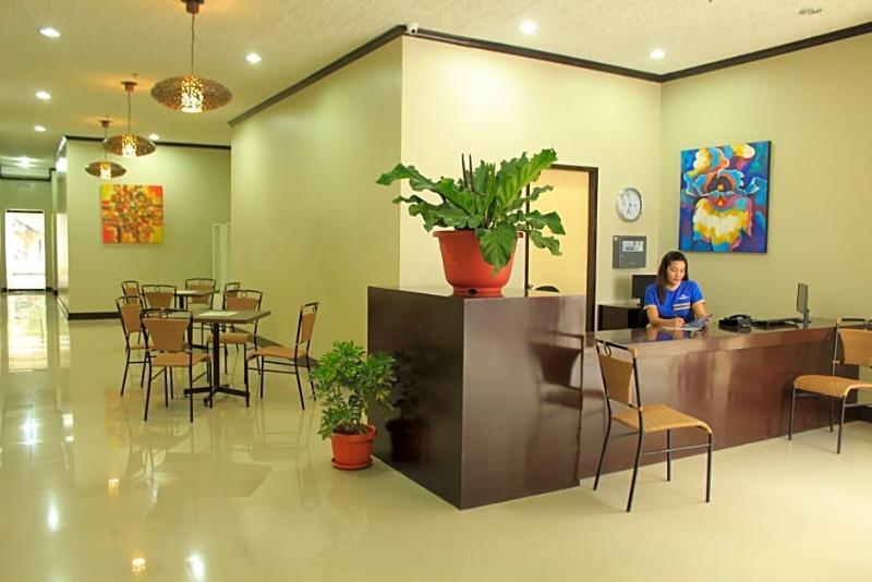 Reddoorz Plus Near Rizal Junction Puerto Princesa Εξωτερικό φωτογραφία